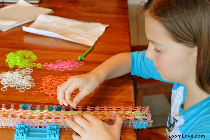 easter basket rainbow loom