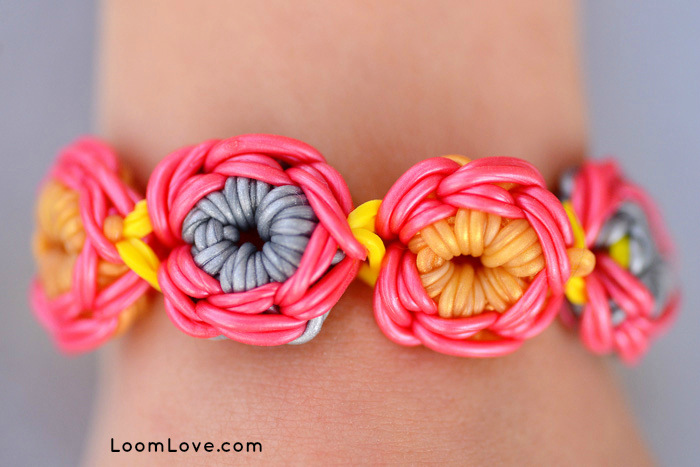 flower rainbow loom bracelet